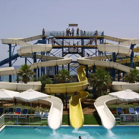 Luxury Close To The Sea